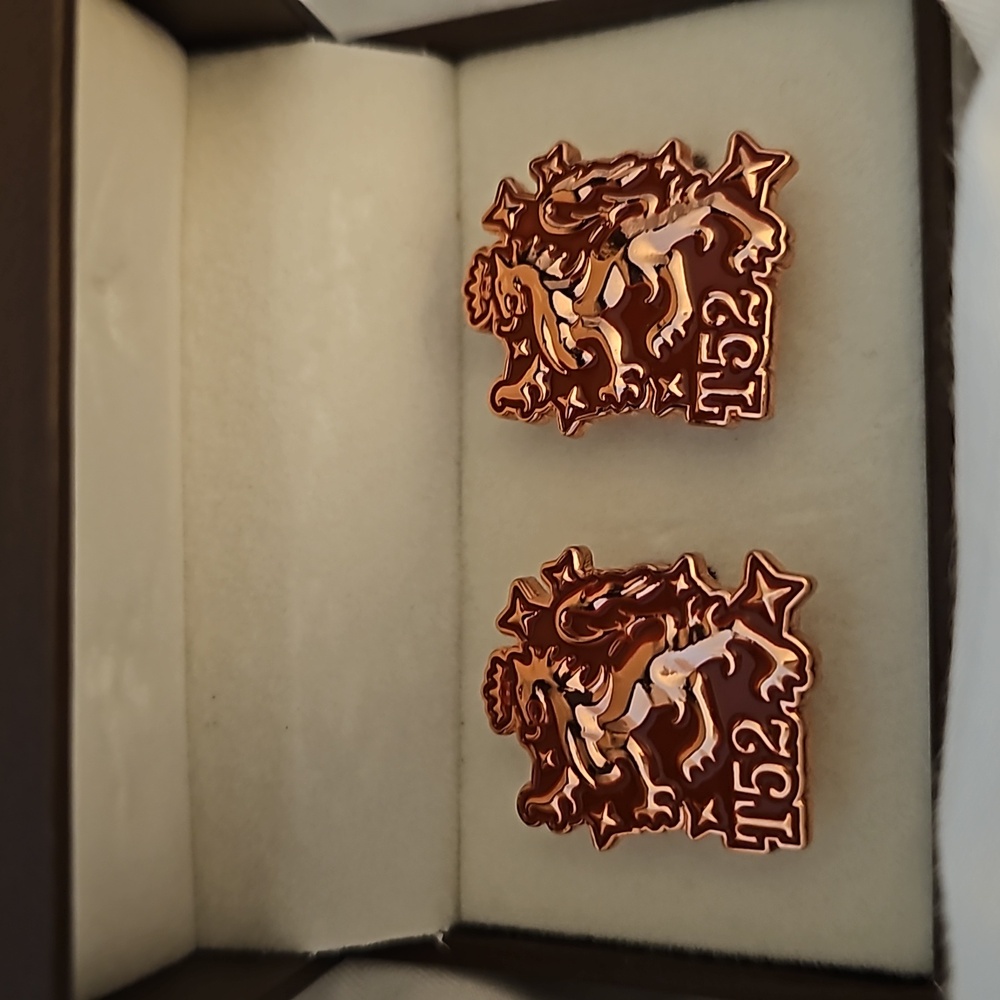 Drew Estate T52 Liga Privada Cigars Lion Cufflinks!